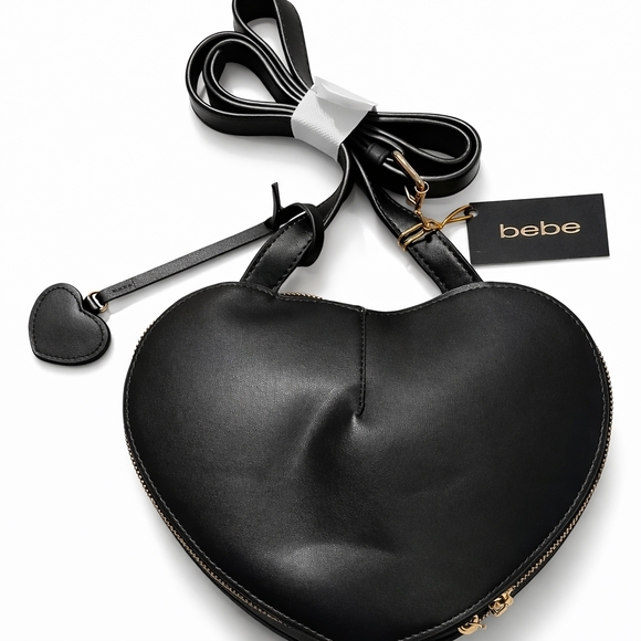 🖤✨ Bebe Black Heart Crossbody Bag | Gold Hardware | NWT ✨🖤 - Picture 3 of 8